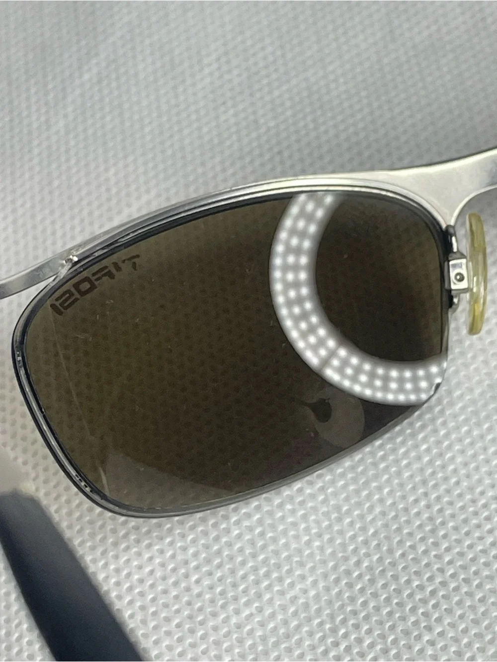 Tifosi RIDGE Polarized Activewear Sunglasses Champagne Lens Metal Frame T-F600